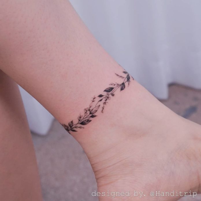 tatouage femme cheville