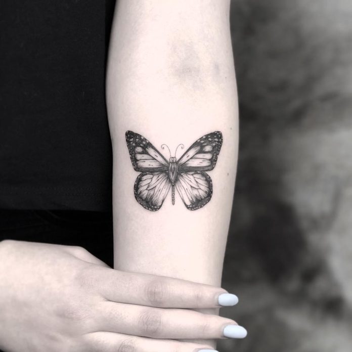 16 - 100 Tatouages Papillon