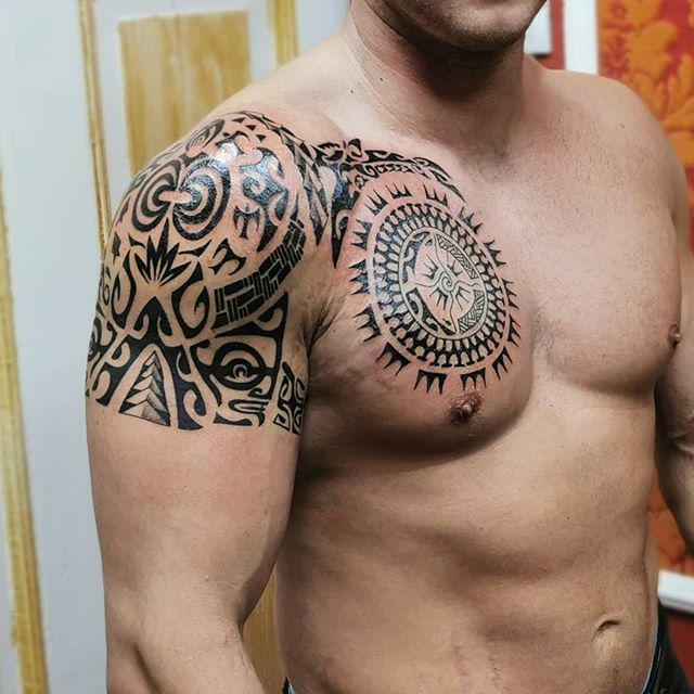 20 19 - 150 Tatouages Maori