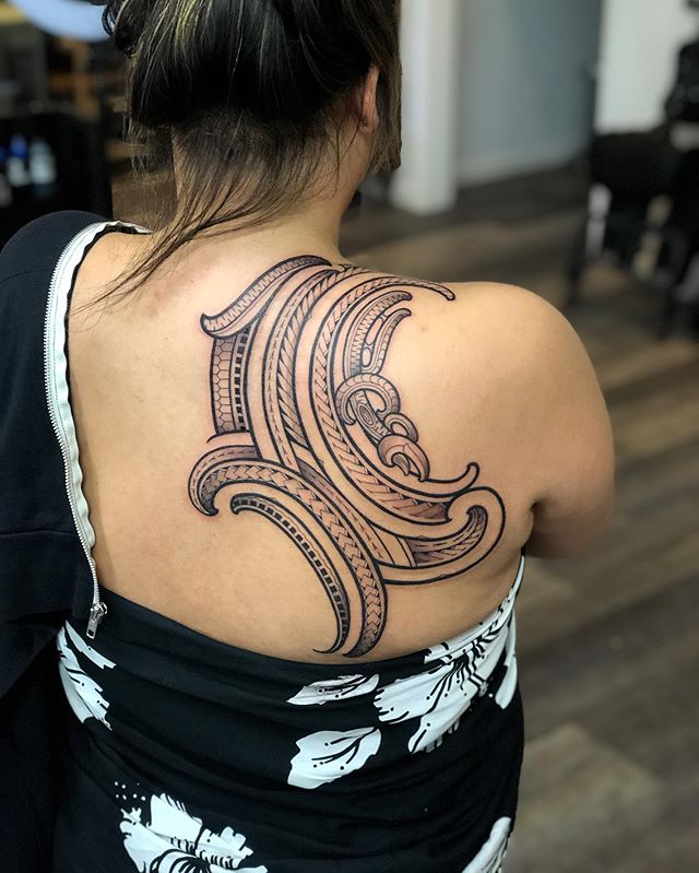 34 19 - 150 Tatouages Maori